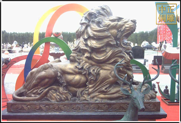 大型景區(qū)銅獅子雕塑.jpg