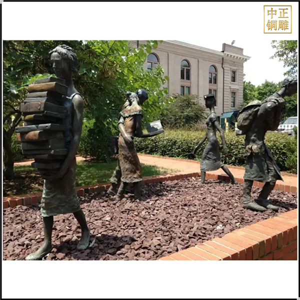 戶外青銅學生抽象雕塑